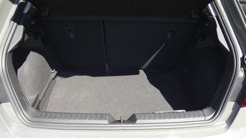 Audi A1 35 TFSI S-line Stronic - fotka 20 z 22