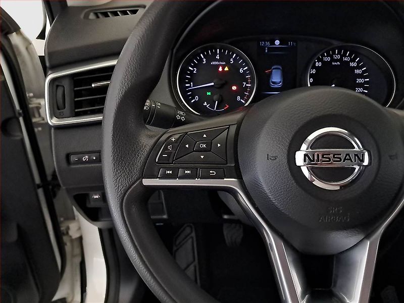 Nissan Qashqai (2018) 1.2 DIG-T, Serv.kniha - fotka 14 z 18