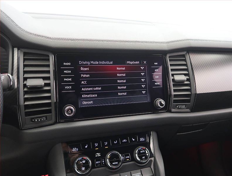 Škoda Kodiaq (2022) Sportline 1.5 TSI, digi klima - fotka 20 z 27