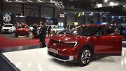 V halách výstaviště v Letňanech si návštěvníci můžou docela dobře udělat obrázek o nabídce elektromobilů v současnosti