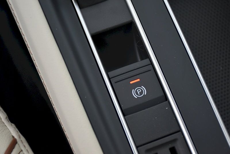 Škoda Enyaq (2026) Laurin & Klement 85x - fotka 37 z 50
