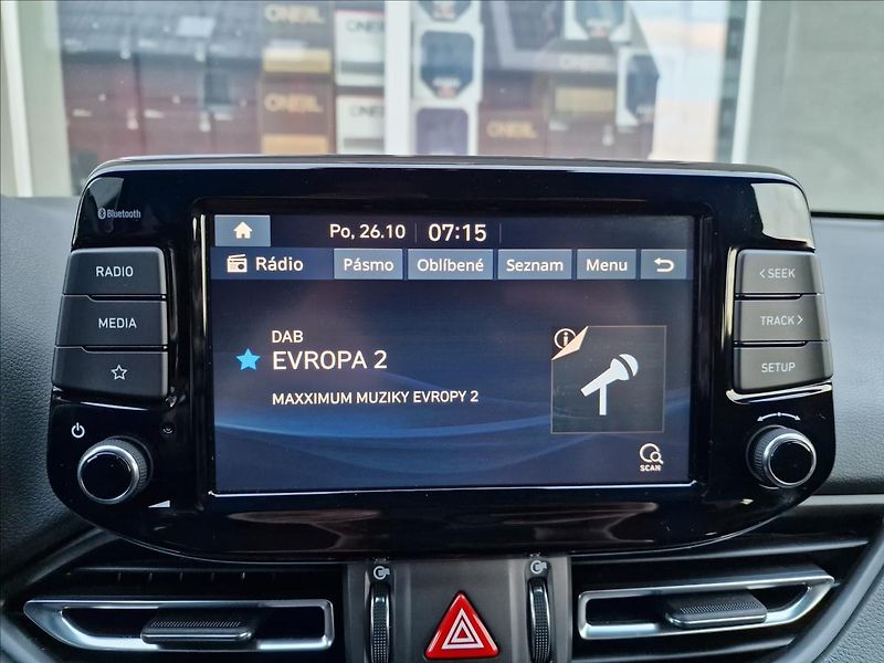 Hyundai i30 1.0 T-Gdi Family Smart Kombi - fotka 31 z 50