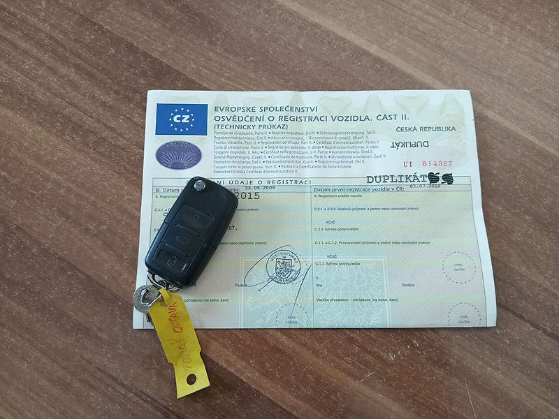 Škoda Octavia 1.9 TDI PD DPF Ambiente Combi - fotka 20 z 21