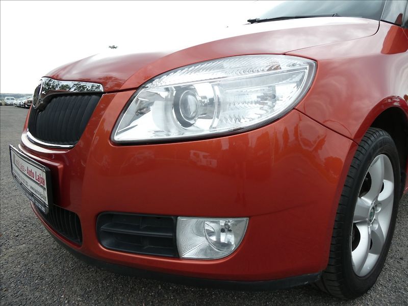 Škoda Fabia 1,4 i16V 1.MAJITEL,závěs,2xkol - fotka 4 z 48