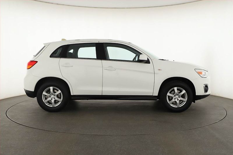 Mitsubishi ASX (2015) 1.6 MIVEC, ČR,1.maj - fotka 6 z 16