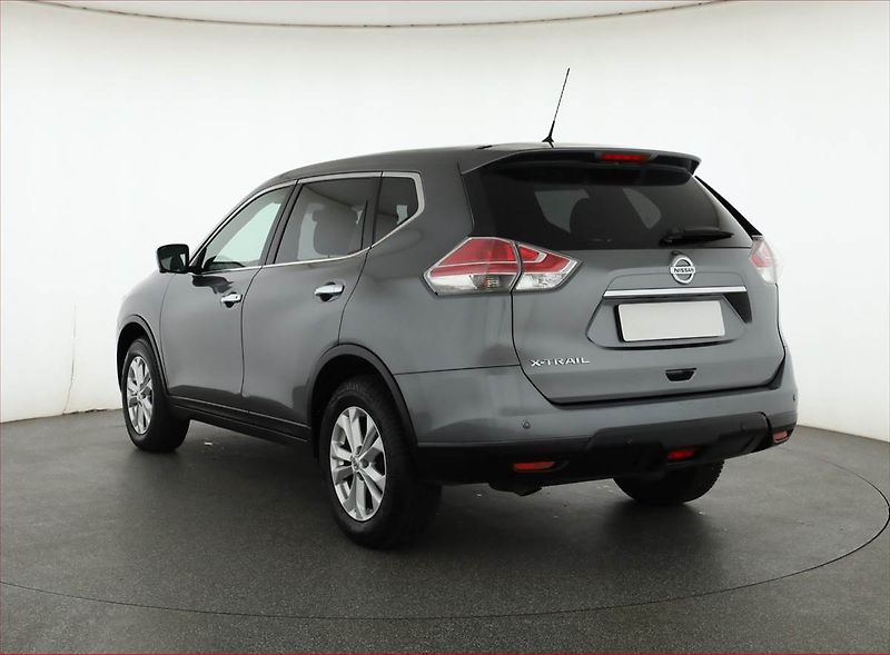 Nissan X-Trail (2015) 1.6 dCi, 4X4, Serv.kniha - fotka 4 z 20