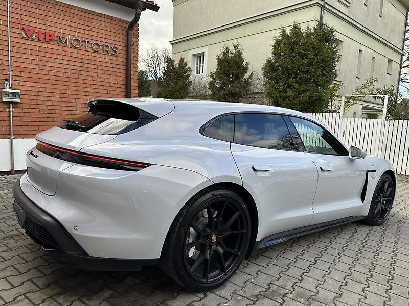 Porsche Taycan GTS-LIFT-SPORT TURISMO-ZÁRUKA - fotka 7 z 35