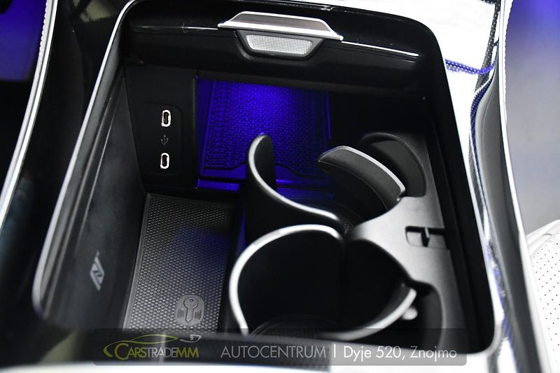 Mercedes-Benz EQE 350 4MATIC - fotka 37 z 56