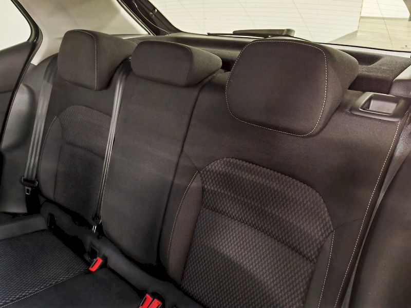 Škoda Fabia (2025) 1.0 TSI 85 kW Top Selection - fotka 23 z 28