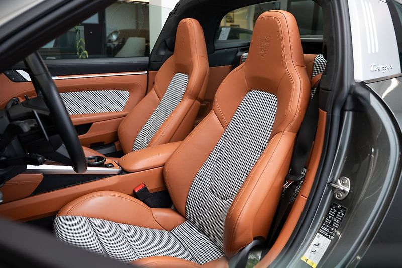 Porsche 911 (992) Targa 4 /Heritage Design - fotka 8 z 22