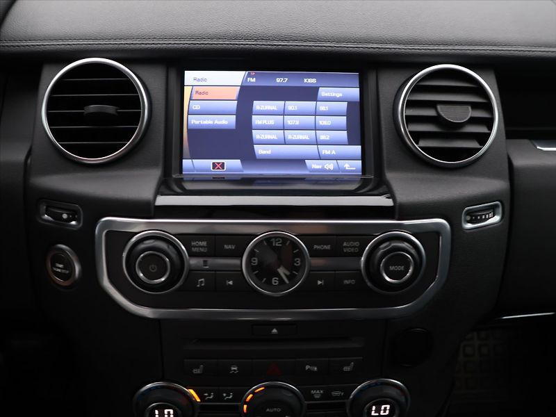 Land Rover Discovery 3,0 TDV6 HSE CZ - fotka 17 z 27