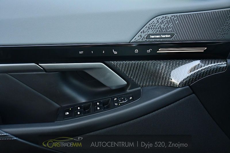 BMW Řada 5 520d xDrive MSPORT 3LZÁRUKA ČR - fotka 27 z 59