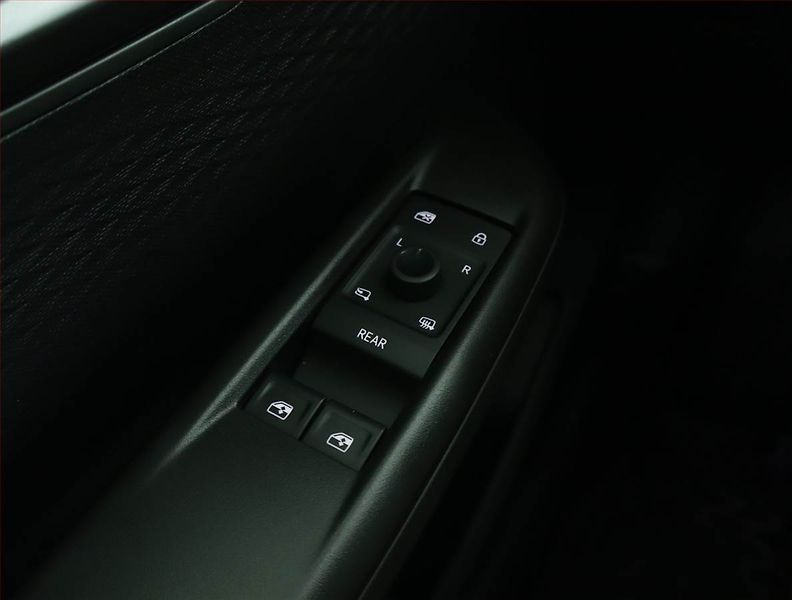 Cupra Born (2022) 58, SoH 89% - fotka 16 z 19