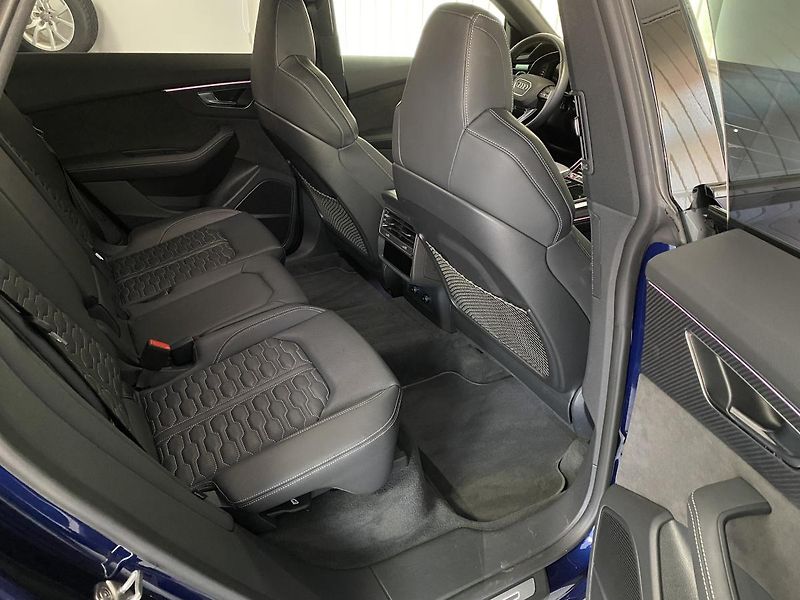 Audi RS Q8 ČR,1.MAJITEL,ZÁRUKA - fotka 21 z 33
