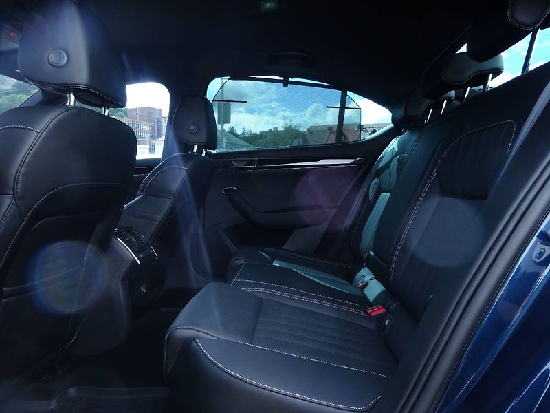 Škoda Superb (2022) 2,0 TDi/ 147kW DSG 4x4 L&K - fotka 19 z 29