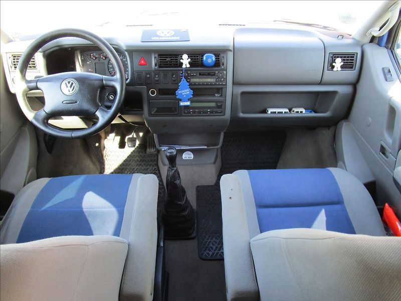 Volkswagen Multivan 2.5TDi 111kW, Atlantis, 7 míst - fotka 12 z 53