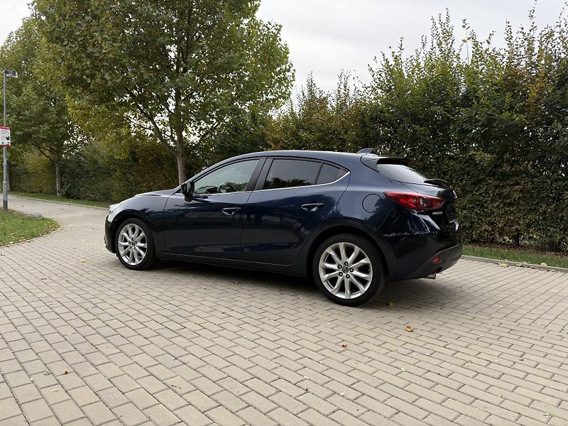 Mazda 3 2.0 Urban Limited - fotka 6 z 34