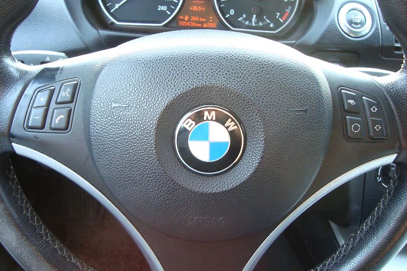 BMW Řada 1 (2007) 2.0 118i - fotka 39 z 56