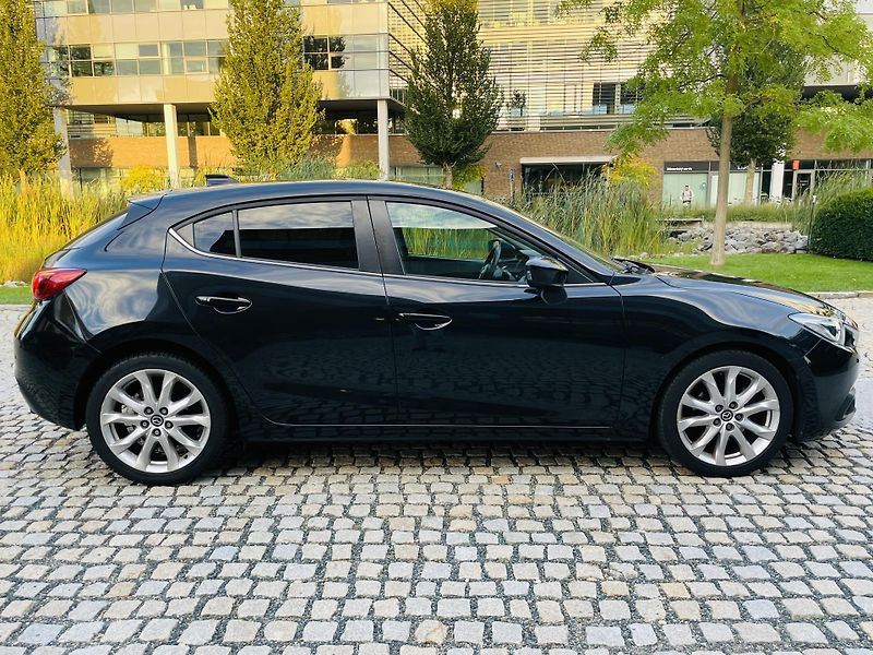Mazda 3 2.0i MANUÁL VÝHŘEV SENZORY LED - fotka 10 z 40