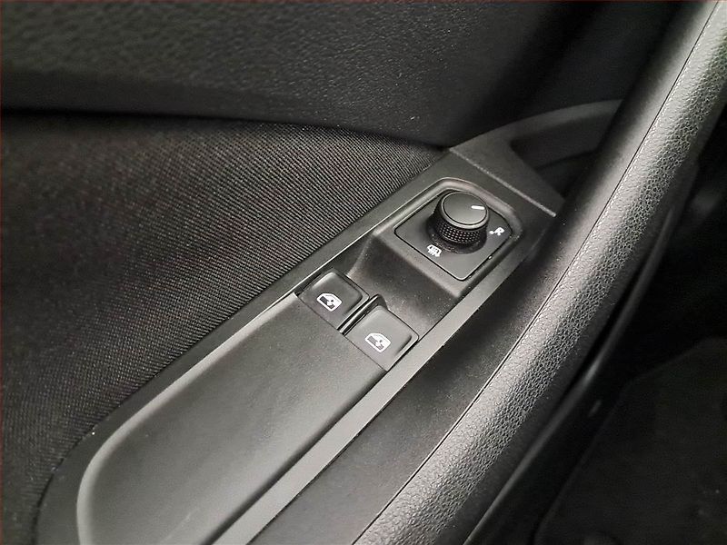 Škoda Kamiq (2023) 1.0 TSI, ČR,1.maj, Serv.kniha - fotka 15 z 16