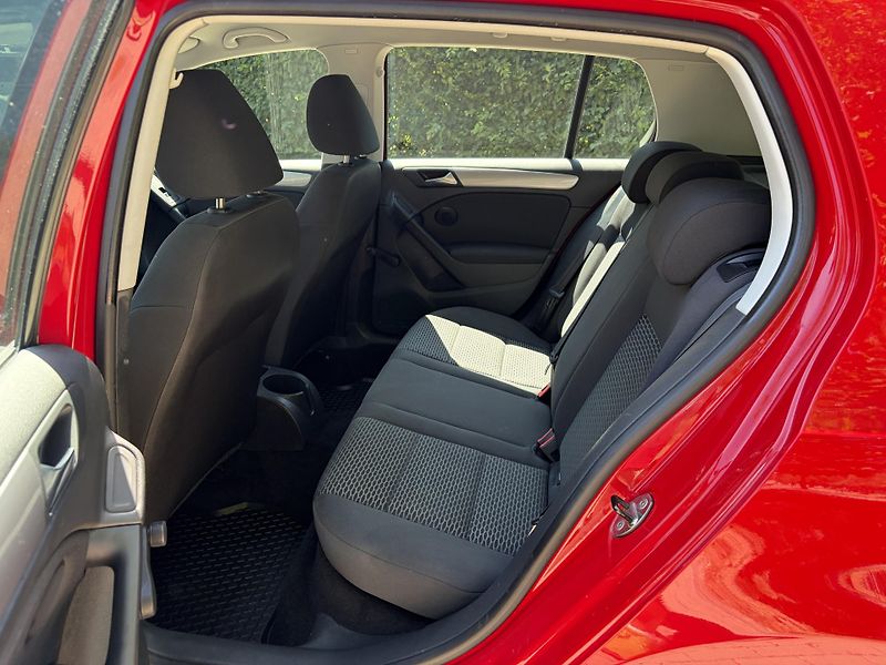 Volkswagen Golf 1.4 75kw Trend - fotka 20 z 29