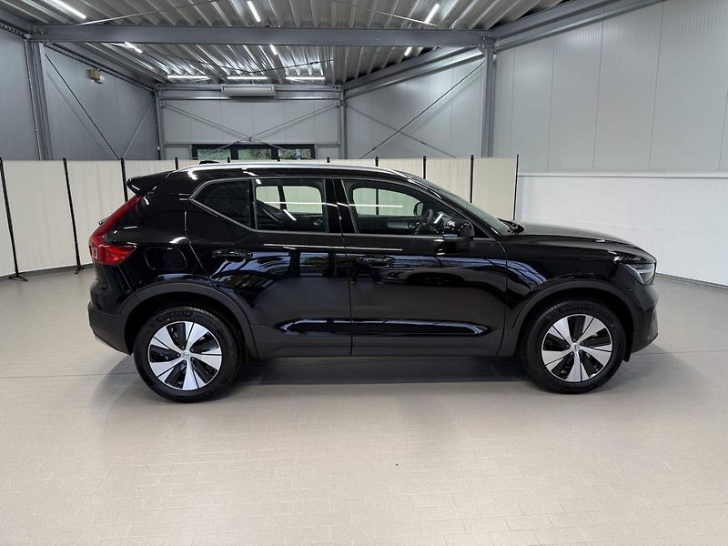 Volvo XC40 (2026) B3 2.0L 163 HP AT7 FWD CORE - fotka 5 z 23