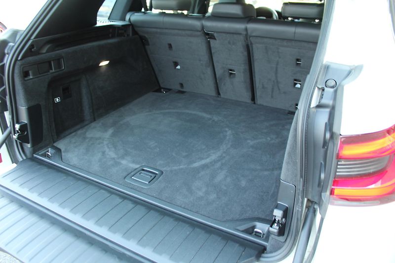 BMW X5 xDrive30d - fotka 20 z 24