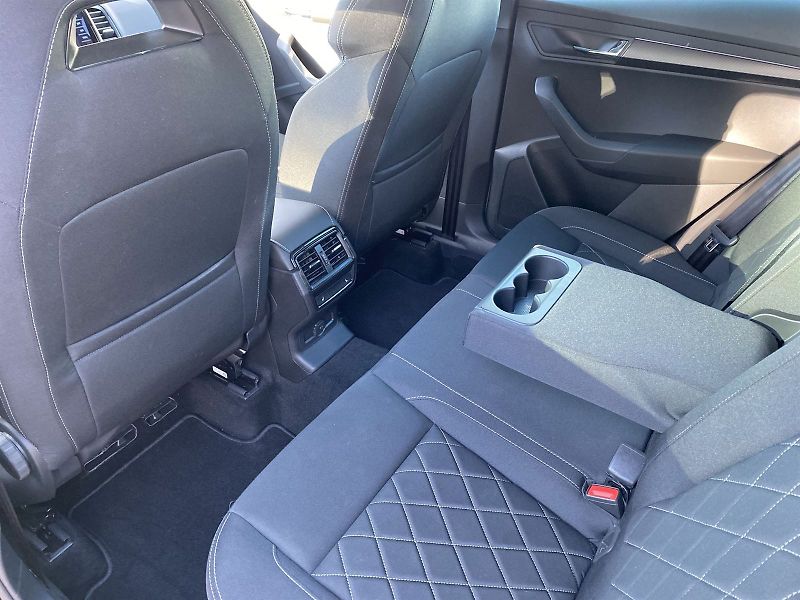 Škoda Karoq (2025) 2.0 TDI 4x4 DSG Sportline - fotka 8 z 38