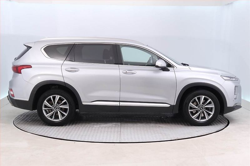 Hyundai Santa Fe (2019) 2.0 CRDi - fotka 6 z 21