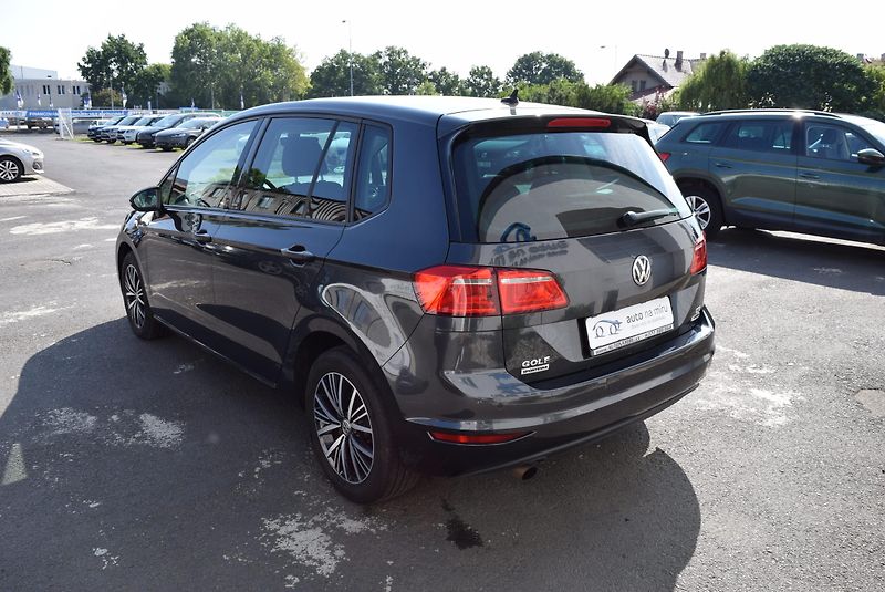 Volkswagen Golf Sportsvan (2016) 1.2TSI 81kw CLBMT ALLSTAR OPS - fotka 11 z 50