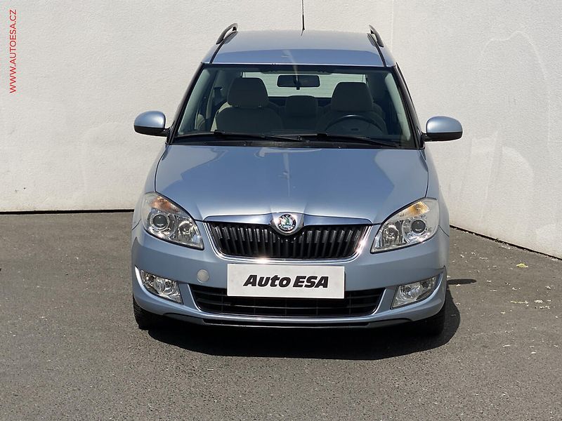 Škoda Roomster (2010) 1.6 16V, ČR, Comfort, TZ - fotka 2 z 17