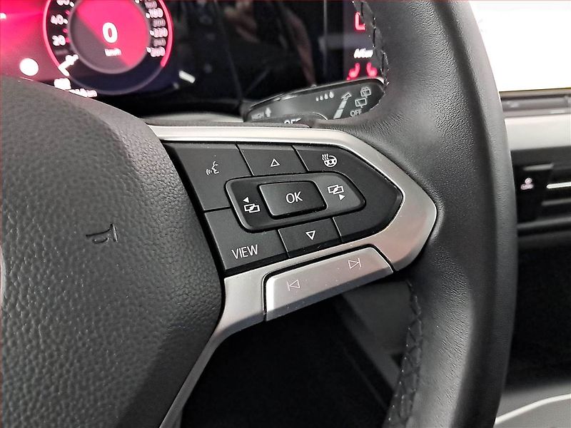 Volkswagen Golf (2021) 2.0 TDI, Automat, Navi - fotka 17 z 22