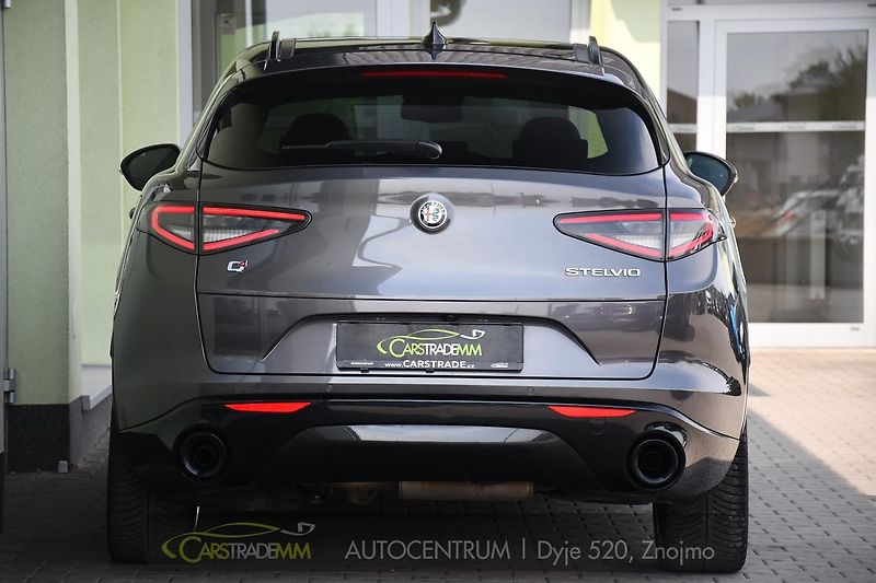 Alfa Romeo Stelvio 2.2D VELOCE Q4 H&K PANOR TAŽNÉ - fotka 4 z 53