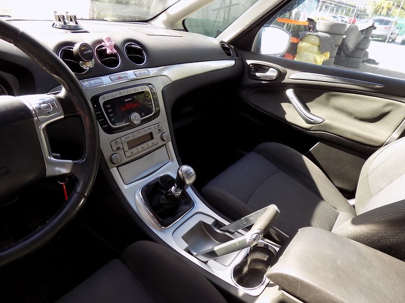 Ford S-MAX (2008) 2.0TDCi/klimatizace/ - fotka 24 z 33