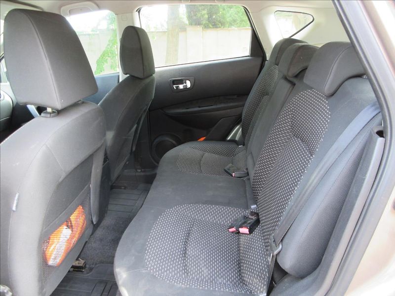 Nissan Qashqai 1,5 Dci, Dual klima, VADA MOTO - fotka 16 z 24