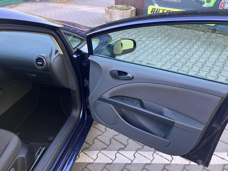 Seat Leon 1,6 MPi (75kW)*DIGI KLIMA* - fotka 14 z 15