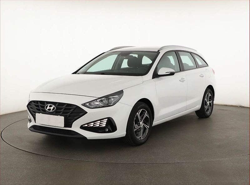 Hyundai i30 (2021) 1.5 DPI, Serv.kniha - fotka 2 z 18