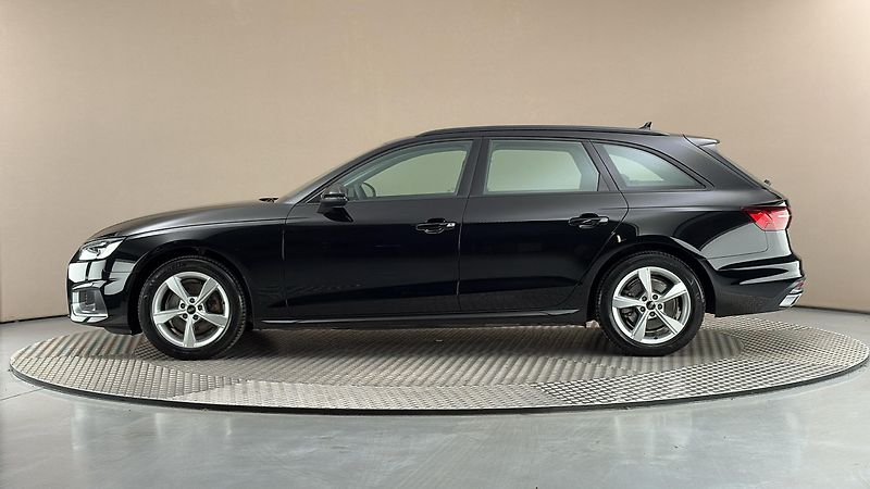 Audi A4 2.0 35TFSI S Tronic Avant - fotka 4 z 26