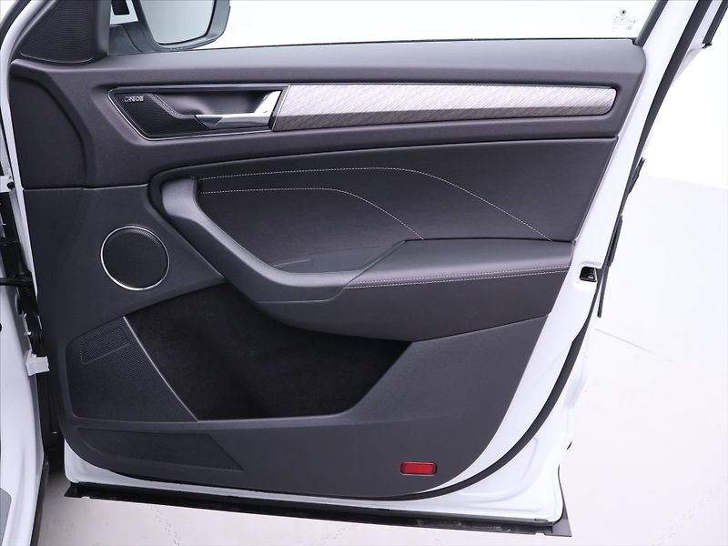 Škoda Kodiaq 2,0 TDI 147kW DSG Style 4x4 DP - fotka 12 z 41