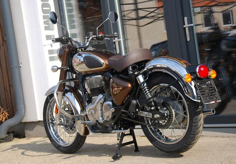 Royal Enfield Classic 350 (2026) BROWN - fotka 6 z 25