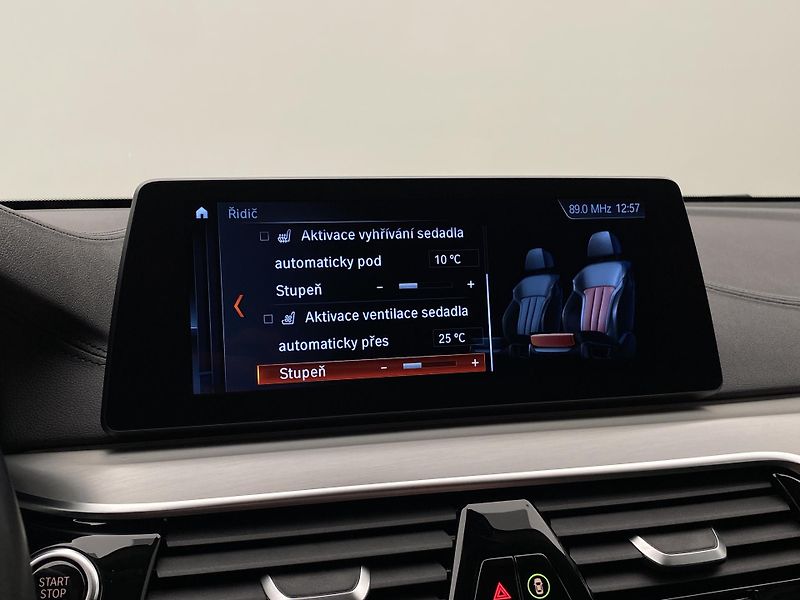 BMW Řada 6 640i GT Luxury Line REZERVACE - fotka 64 z 71