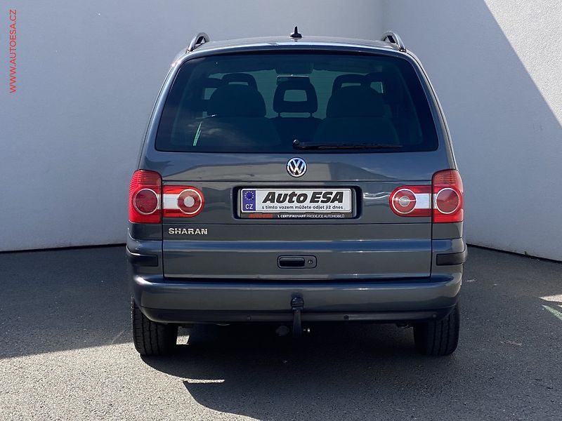 Volkswagen Sharan (2007) 2.0i, Klima, park.asist - fotka 5 z 15