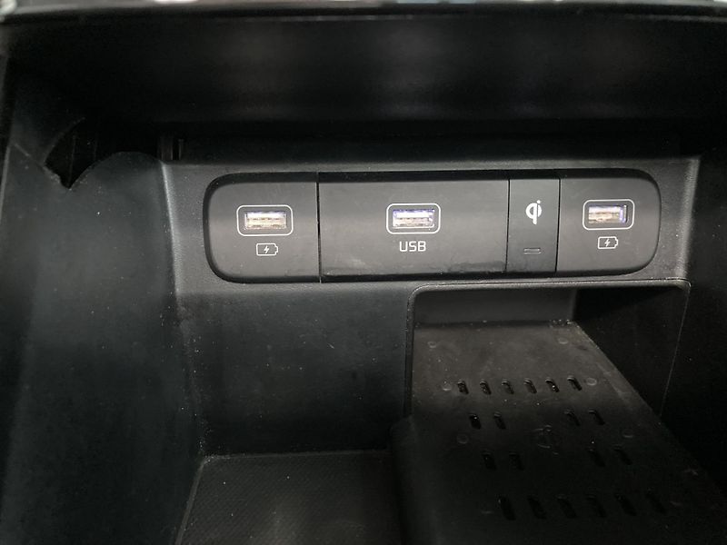Kia Sorento HEV G 1.6 T-GDI GAMM - fotka 25 z 45