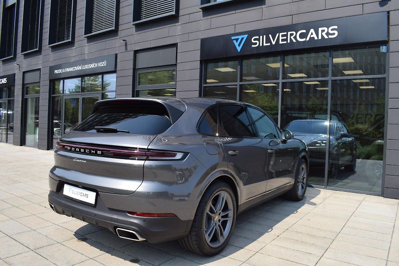 Porsche Cayenne (2026) KeyLess/SoftClose/Pano - fotka 38 z 52
