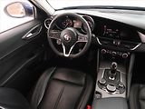 Alfa Romeo Giulia (2018) 2.0 Turbo - náhled 7
