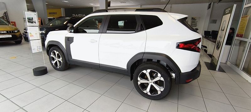 Dacia Duster (2026) mild hybrid 130 - vozidlo pobo - fotka 2 z 4