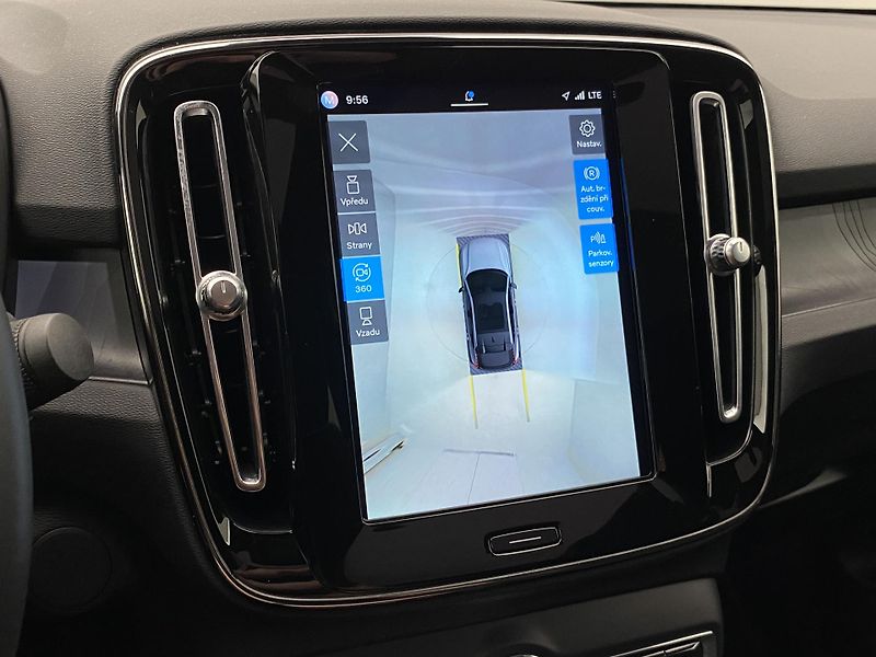 Volvo C40 PURE ELECTRIC TWIN ENGINE PLUS - fotka 56 z 57