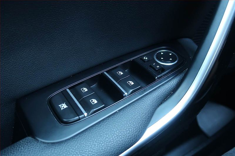 Kia XCeed (2023) Gold 1.5 T-GDI, Serv.kniha - fotka 20 z 25
