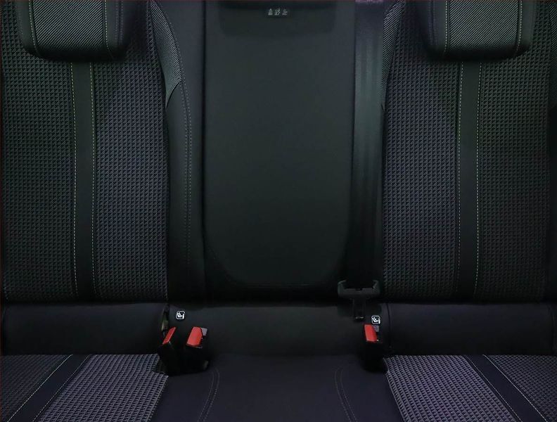 Peugeot 208 (2021) GT Pack 50 kWh, SoH 90% - fotka 10 z 18