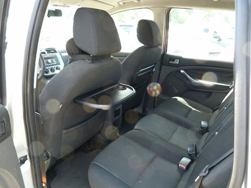 Ford C-MAX 1.6 TDCI - fotka 14 z 23